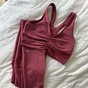ALO Yoga Women's Set